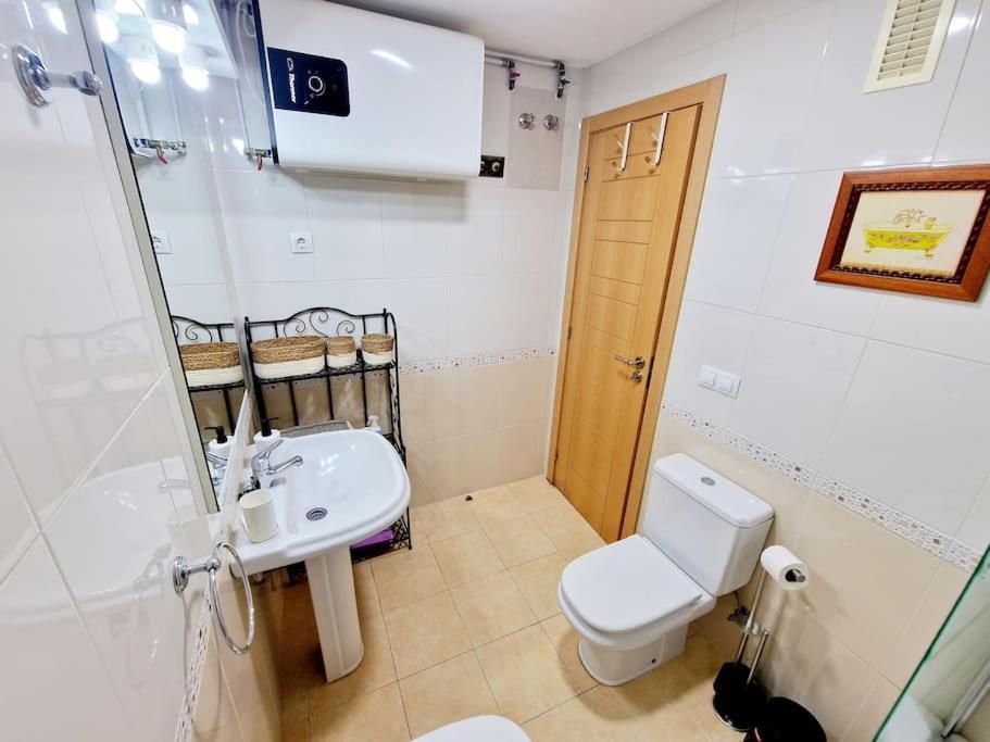 פואנגירולה Alcantara Tower 2 Bedrooms מראה חיצוני תמונה