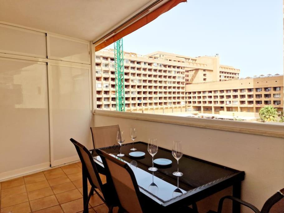 פואנגירולה Alcantara Tower 2 Bedrooms מראה חיצוני תמונה