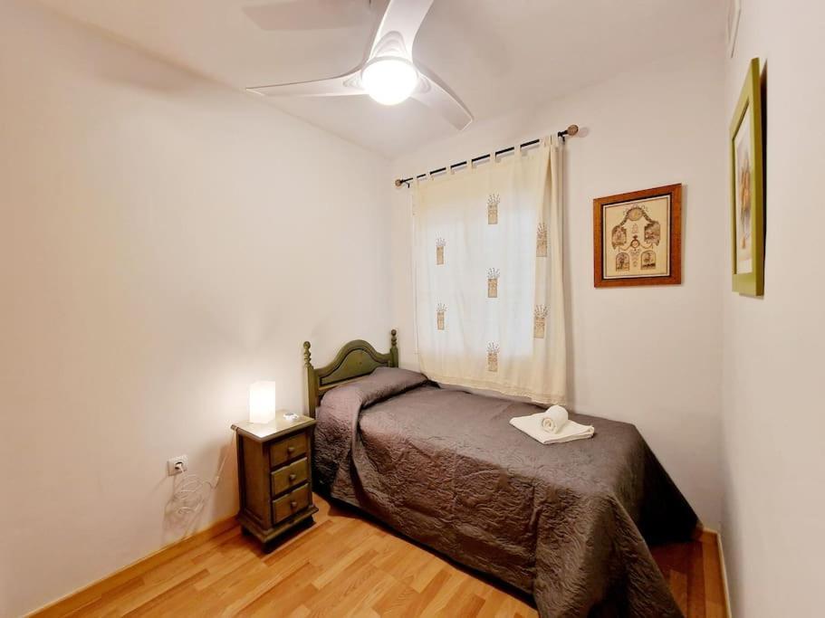 פואנגירולה Alcantara Tower 2 Bedrooms מראה חיצוני תמונה